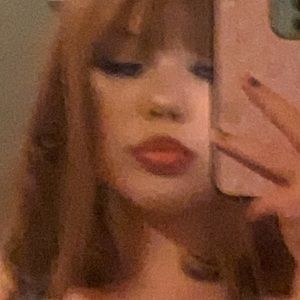 Meet your Posher, Anya